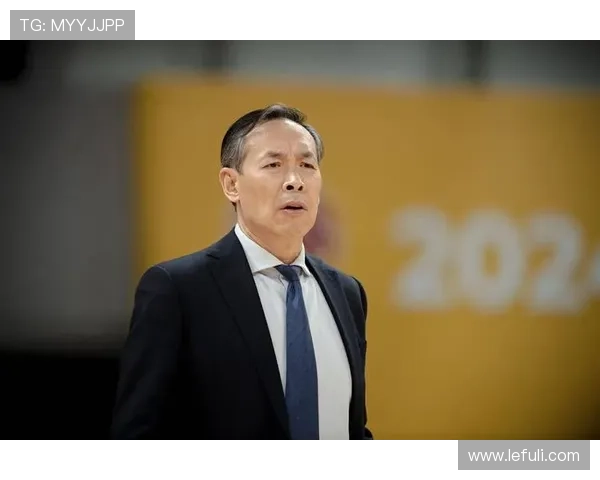 雷蒙回归许利民展望同曦战回应球员问题 雷蒙回归许利民展望同曦战回应球员问题